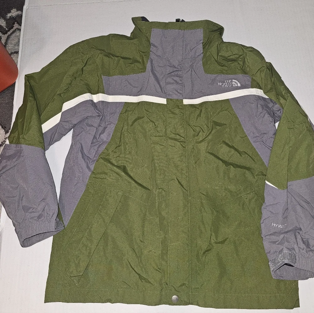 The  North Face Hy-Vent Jacket size X Large  Boys Green/Grey